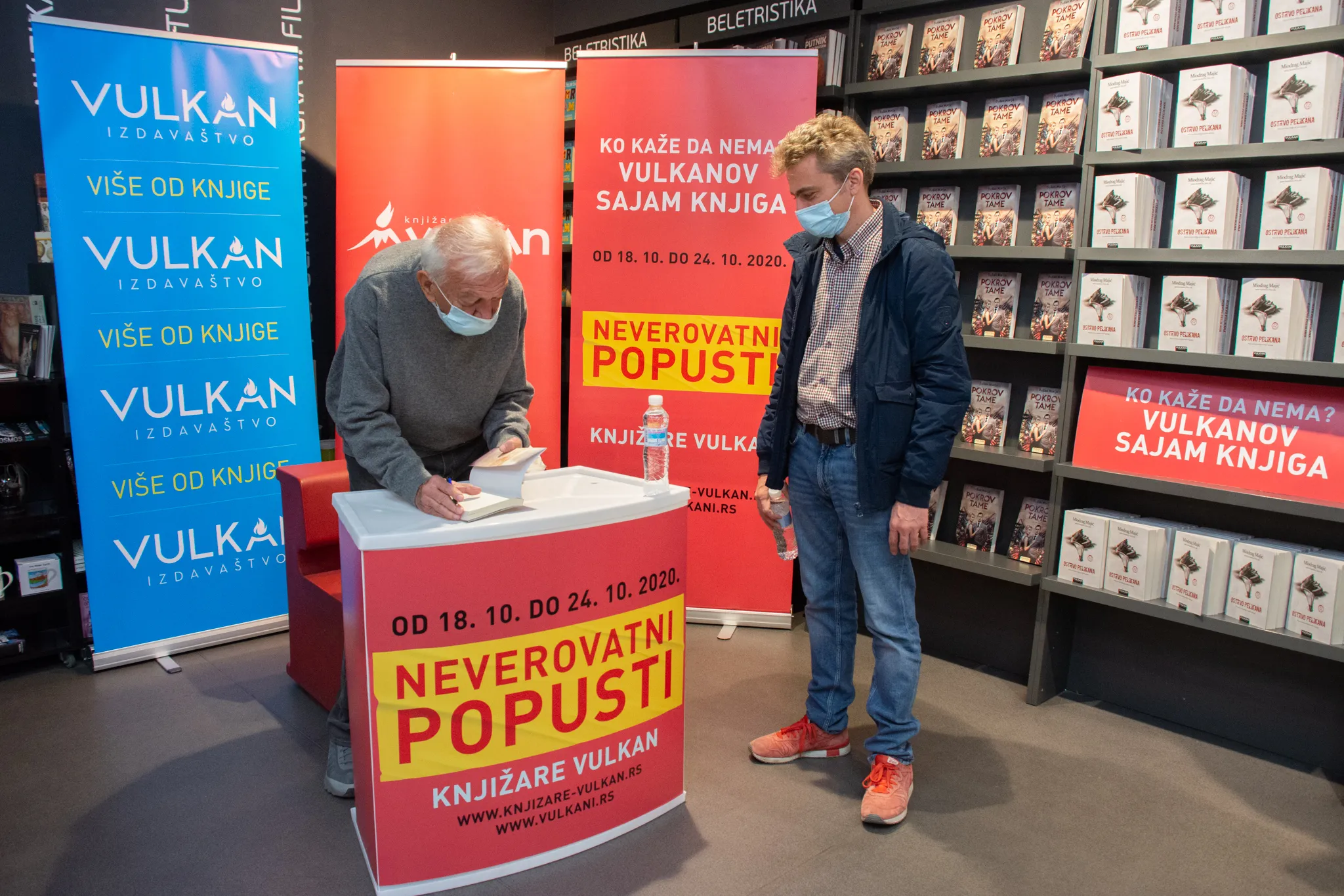 AUTORI POTPISUJU KNJIGE NA VULKANOVOM SAJMU KNJIGA