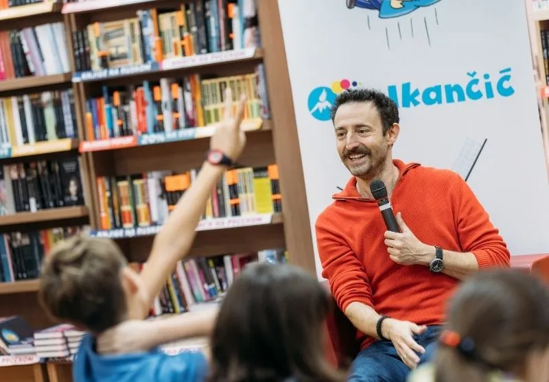 Predstavljene knjige Nikole Đurička u knjižari Vulkan