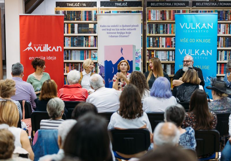 U prepunoj knjižari Vulkan predstavljena knjiga „Najlepša ljubavna pisma svetskih pisaca“ Žanete Đukić Perišić