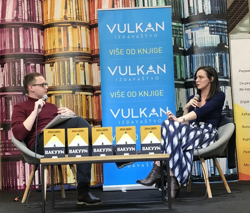 Domaći autori pobrali pozitivne kritike na Novosadskom sajmu knjiga