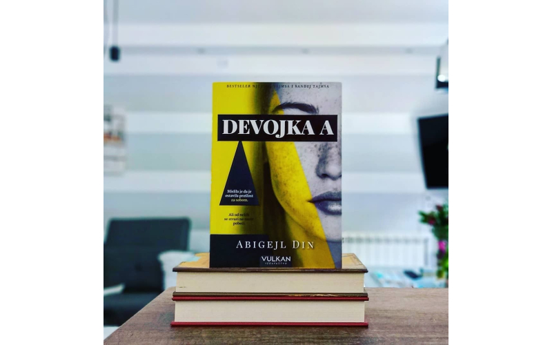 „Devojka A“ već 7 nedelja u TOP 10 najčitanijih romana Sandej tajmsa!