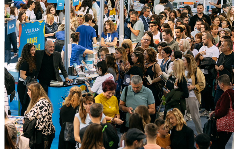 Majić još jednom potvrdio veliku reputaciju; na štandu Vulkana premijera knjige „Digitalna prizma“ 